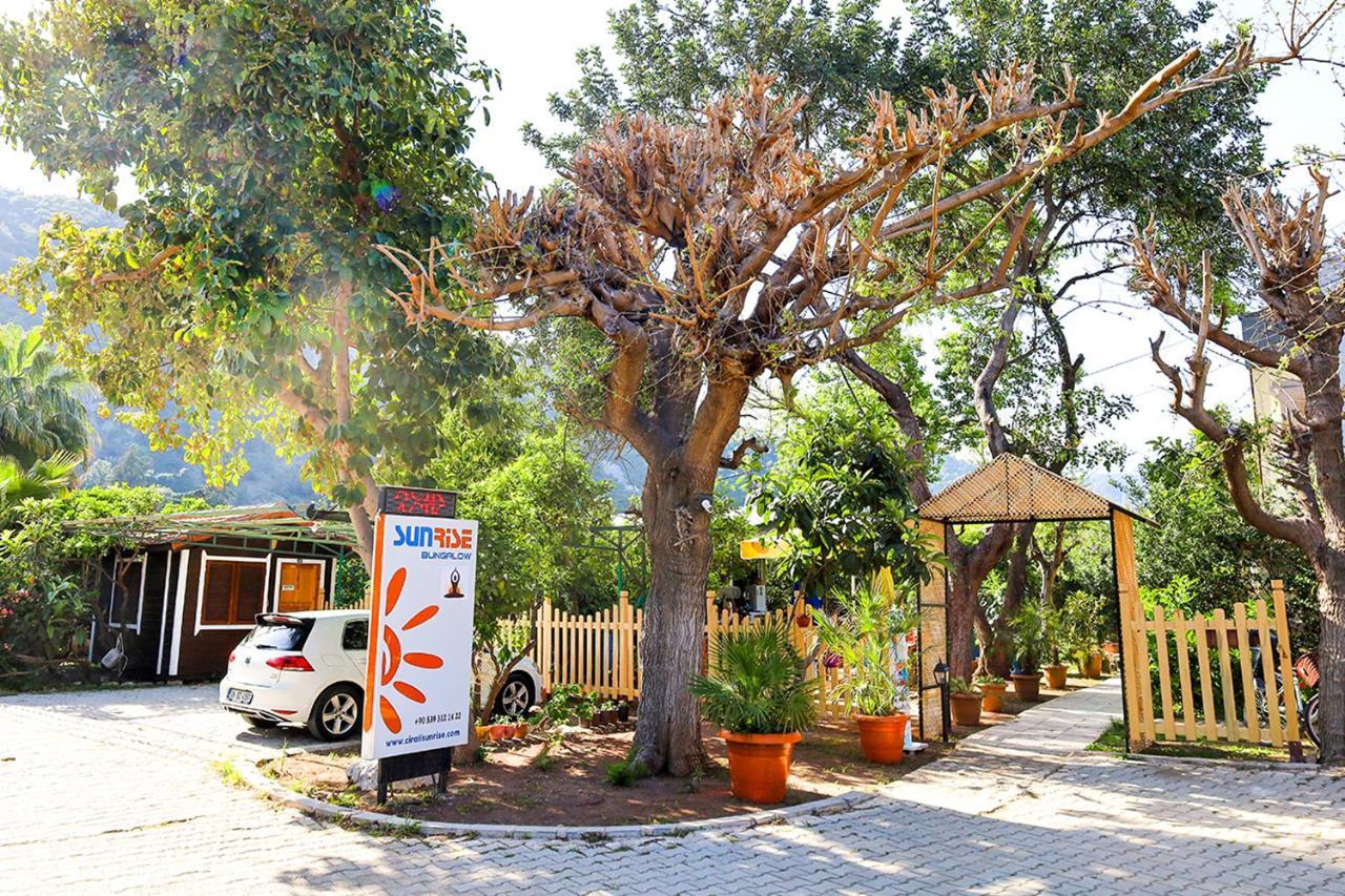 Three Islands Bungalow ชิลารึ ภายนอก รูปภาพ