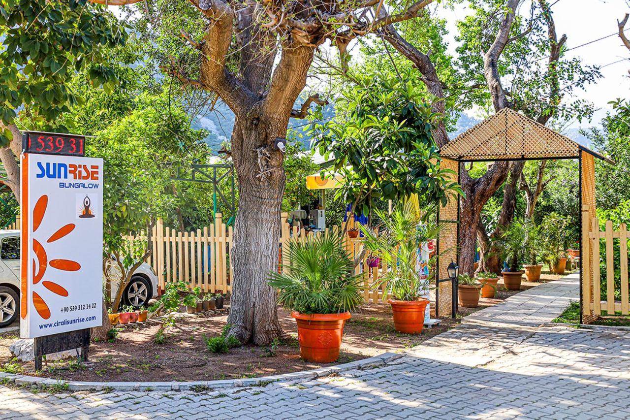 Three Islands Bungalow ชิลารึ ภายนอก รูปภาพ